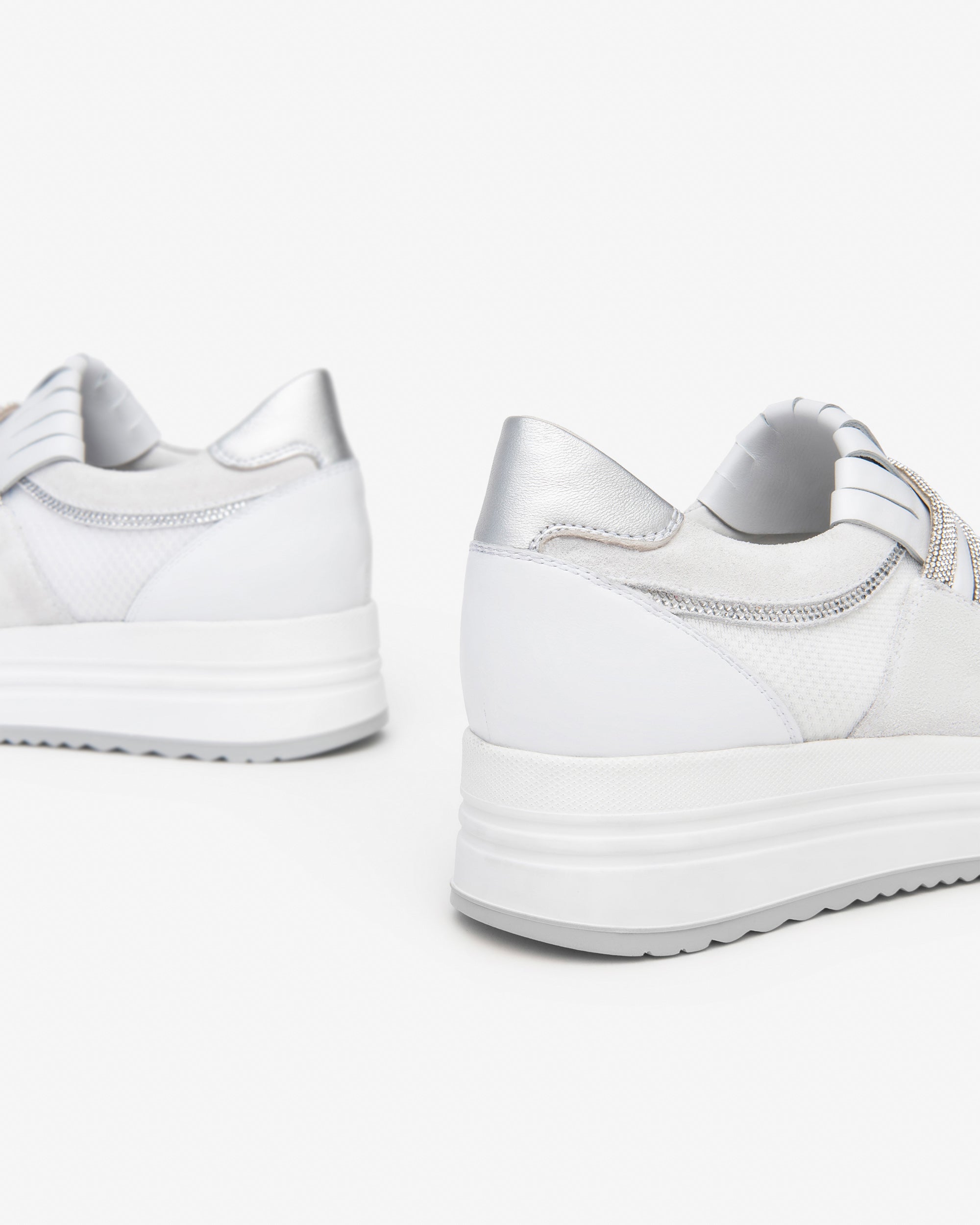 Damen-Sneaker aus Leder und Wildleder