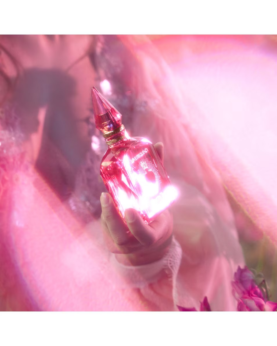CHARLOTTE TILBURY Love Frequency Άρωμα Άρωμα Eau de Parfum