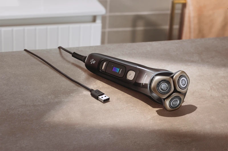 Moški električni brivnik Philips Series i9000 Prestige Ultra XP9400/31