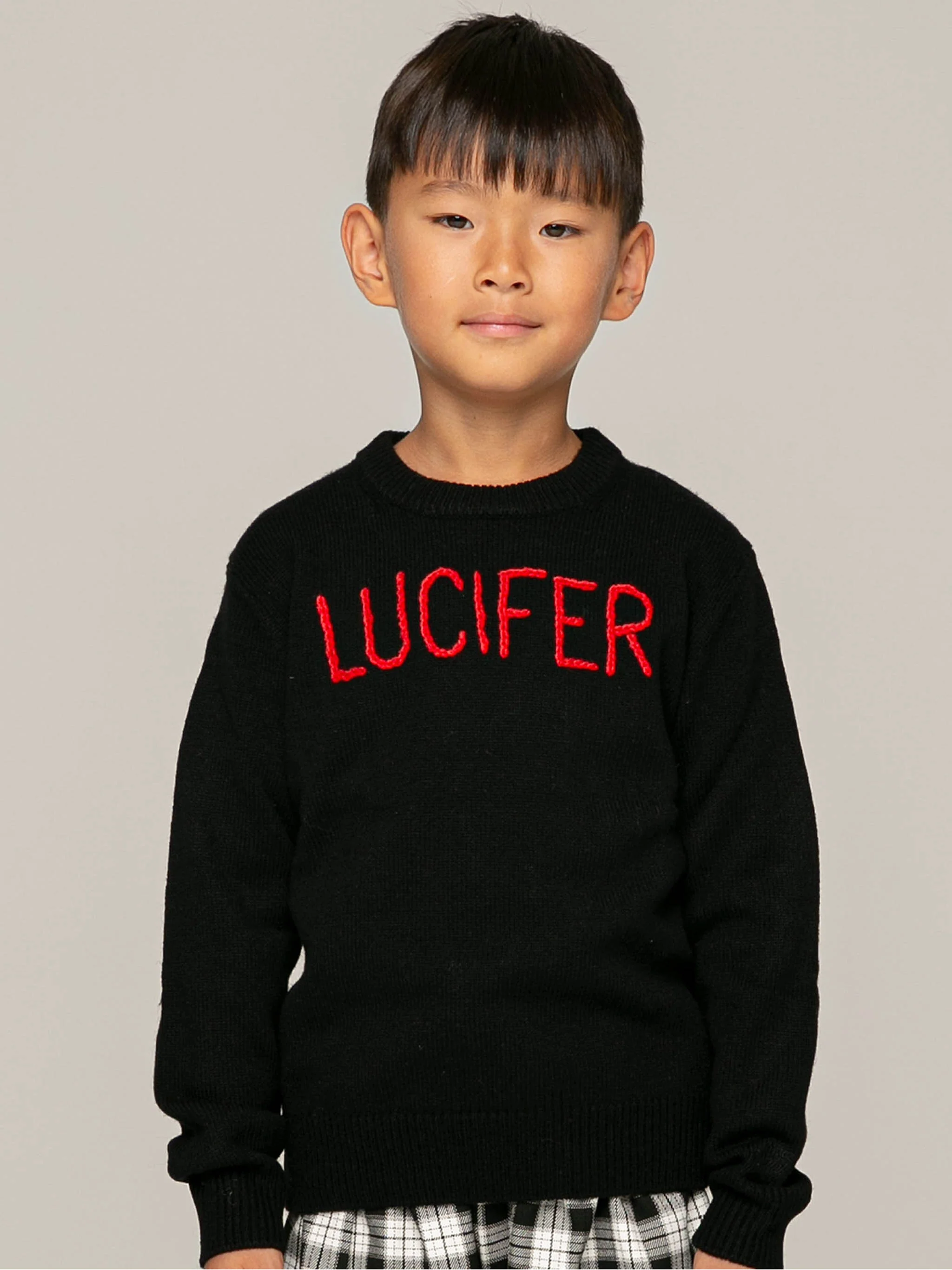 Kindertrui met Lucifer-borduurwerk