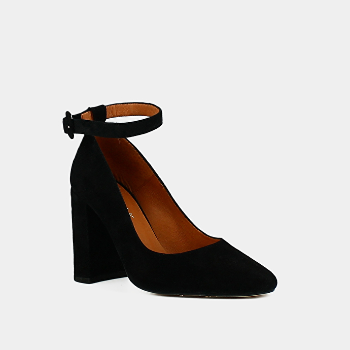 Babies à talons hauts  en velours noir