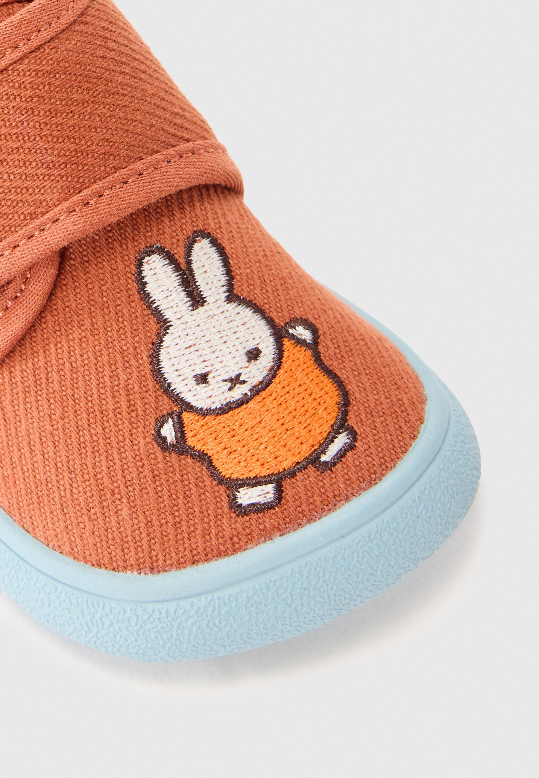 Bisgaard MIFFY BAREFOOT BASIC UNISEXE - Pantoufles - terre cuite