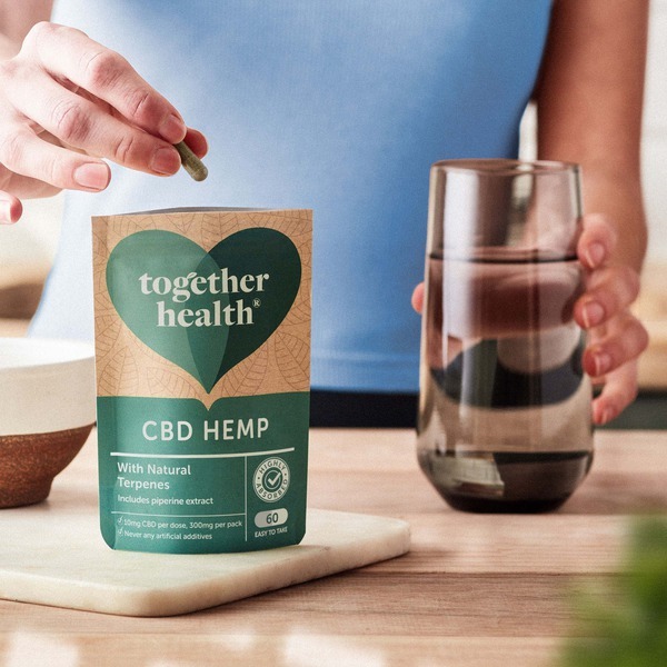 Together Health CBD – Cáñamo orgánico – 60 cápsulas | Salud | Superdrug
