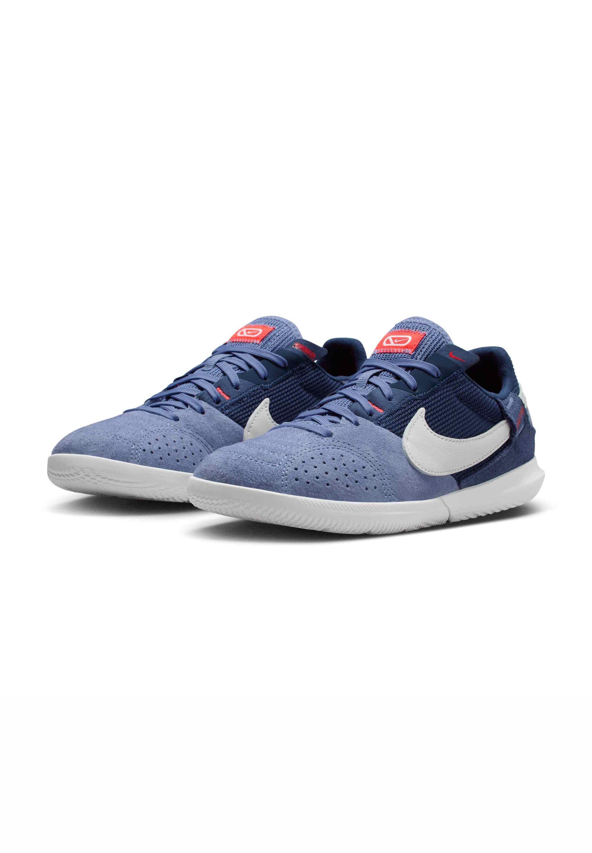 Nike Performance JR STREETGATO UNISEX - Hallenfußballschuhe - Lila Schiefer/Gipfelweiß/Sandlila