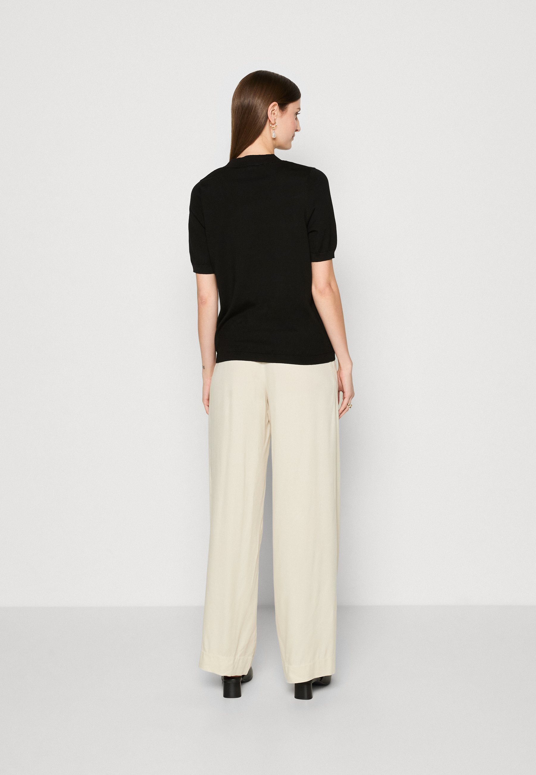 Lindex POLLY - Basic T-shirt - zwart