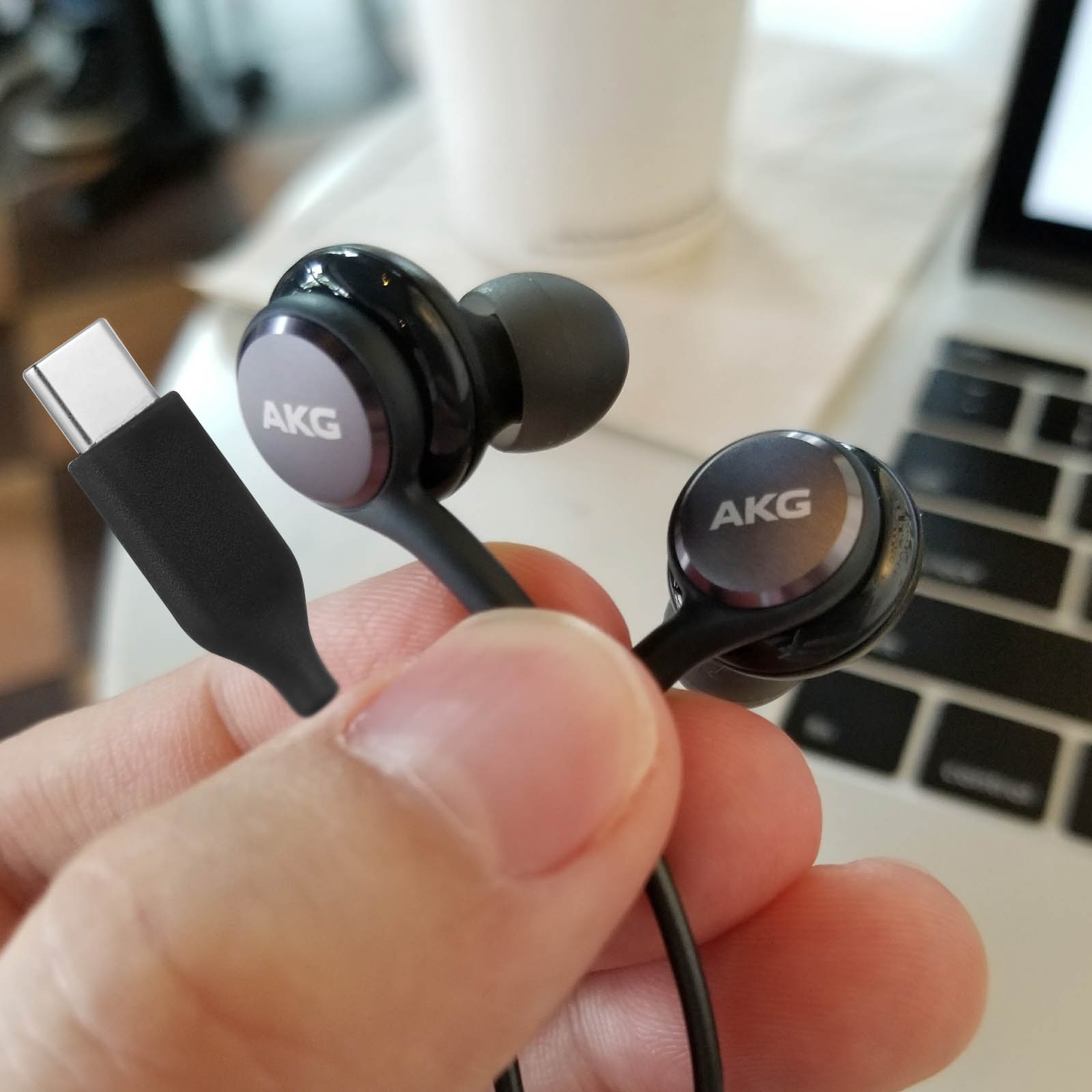 Écouteurs USB-C Samsung par Akgs