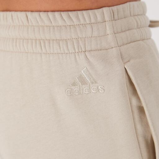  Veľké logo adidas