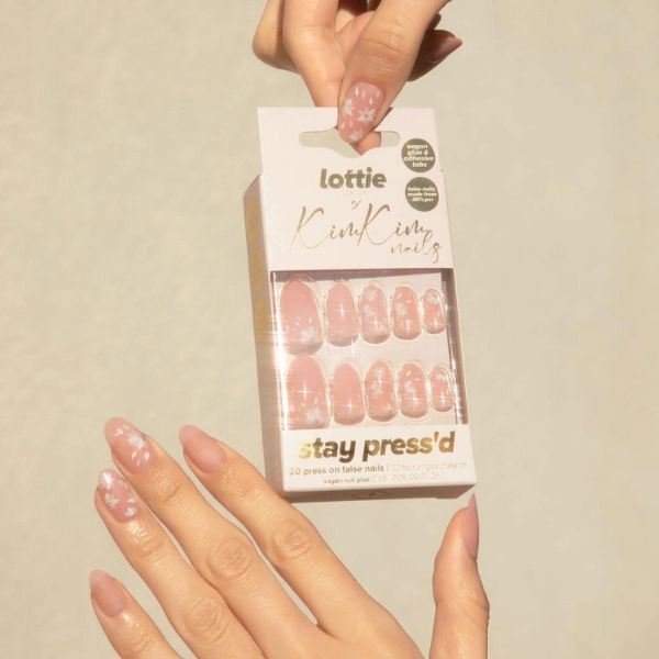 Lottie London X Kimkim Stay Press On körömlakk, lakk és tartós