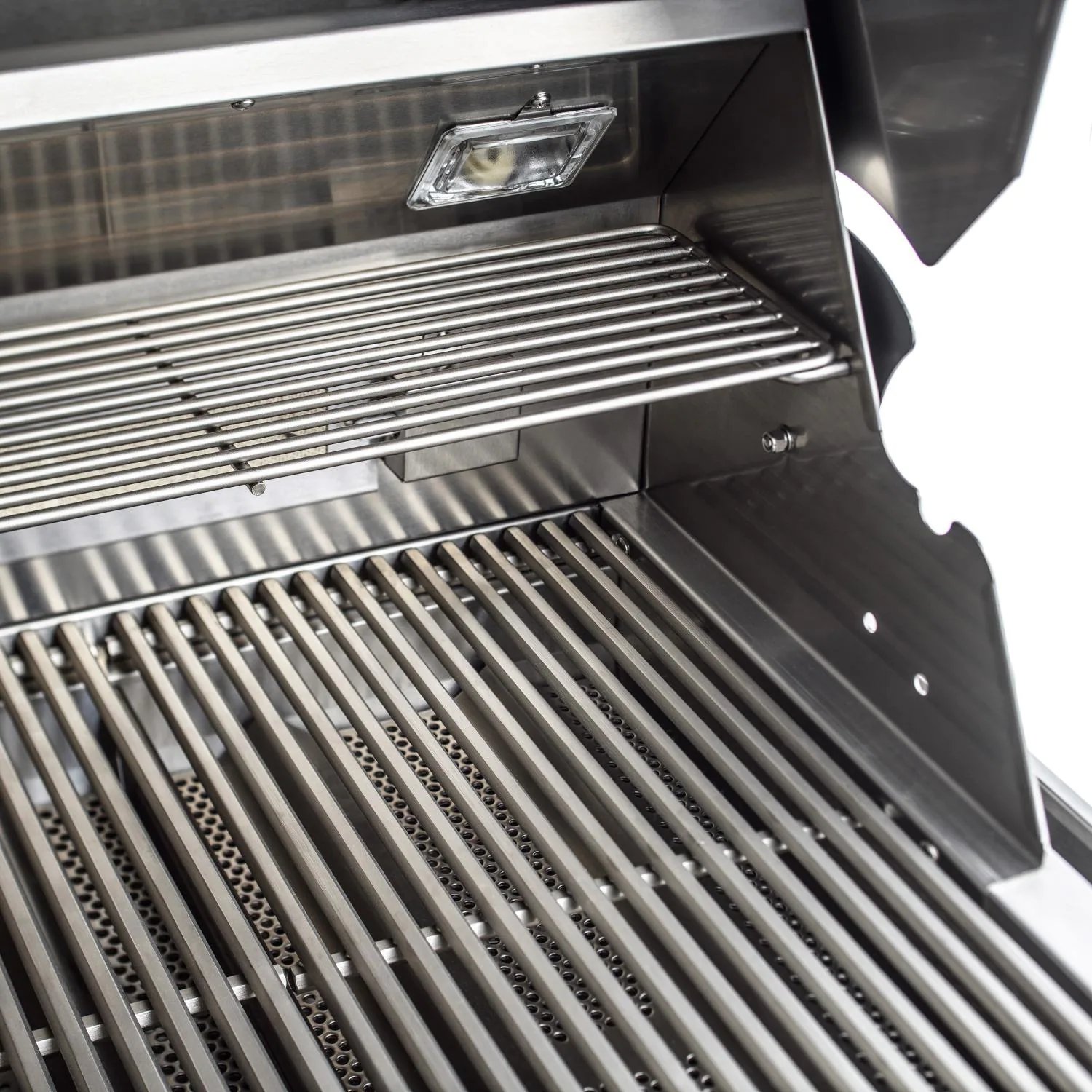 Blaze Professional LUX 34-inch propaangasgrill met 3 branders en infraroodbrander aan de achterkant - BLZ-3PRO-LP