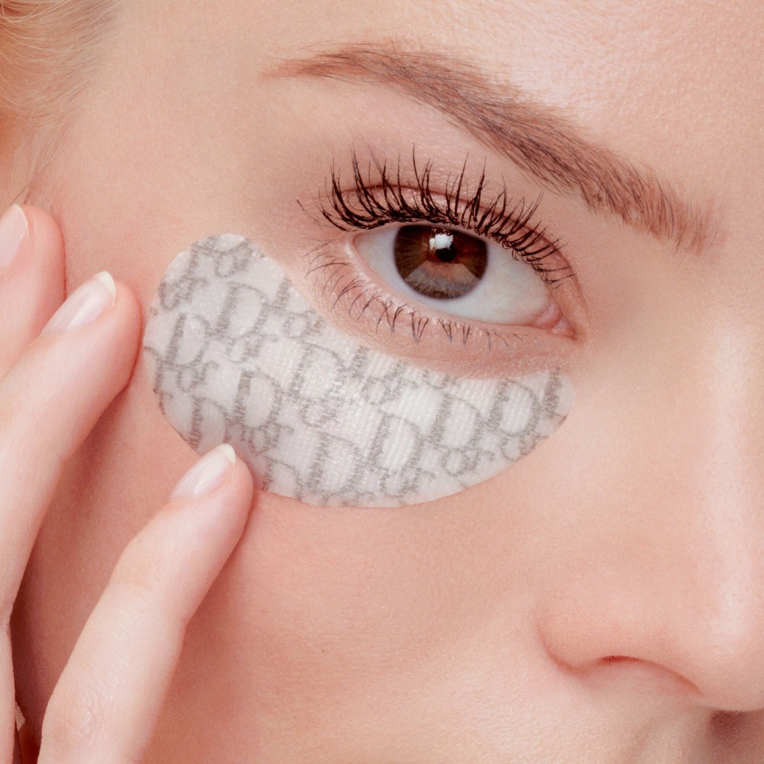 Discos para ojos DIOR Skin Essentials - 25 g
