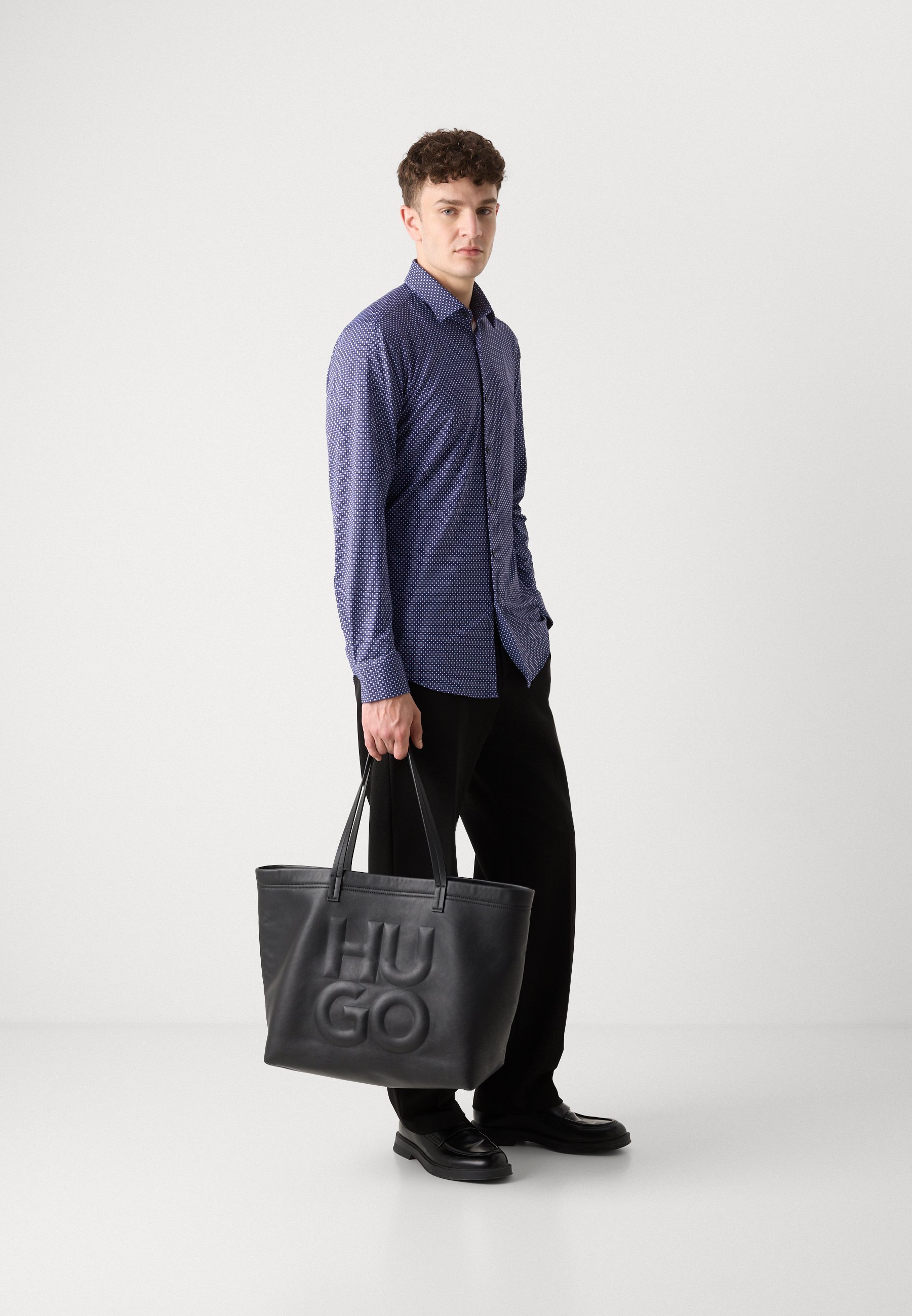 HUGO KENNO - Shirt - donkerblauw