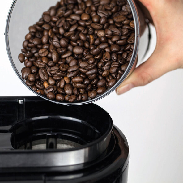 Espressor de cafea de design cu râșniță