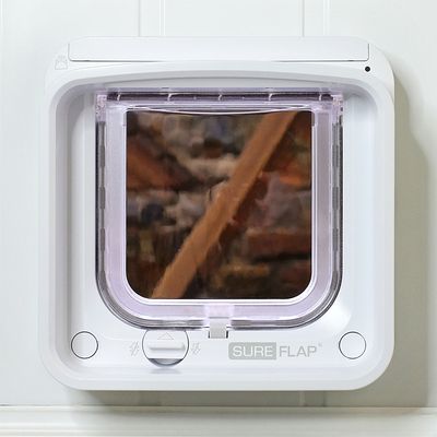 Porta para gatos SureFlap com microchip Connect
