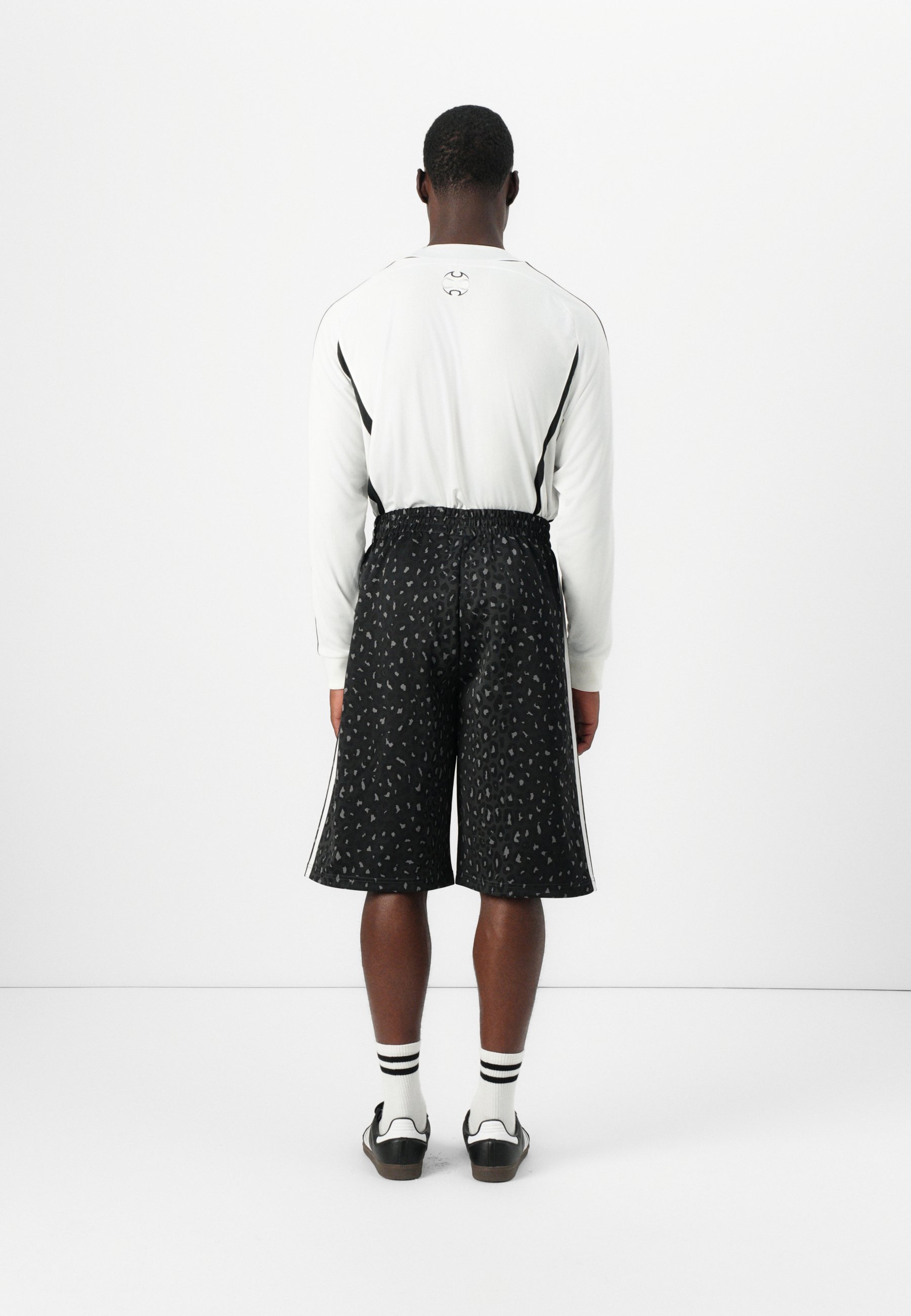 adidas Originals GRAPHIC OS SHO - Melegítőalsó - fekete