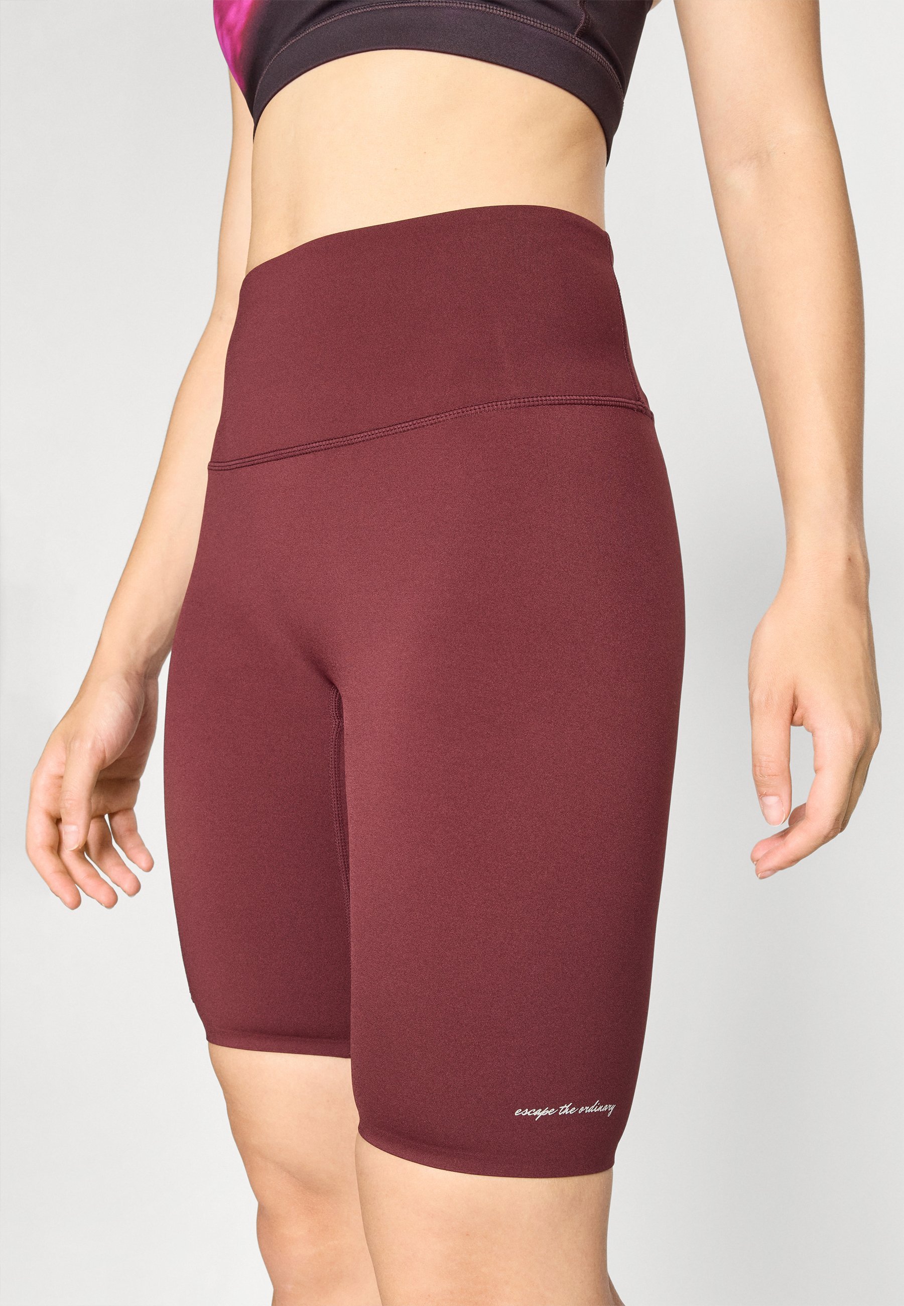 Stronger SIGNATURE RUNNING POCKET BIKE SHORTS - Leggings - port royale