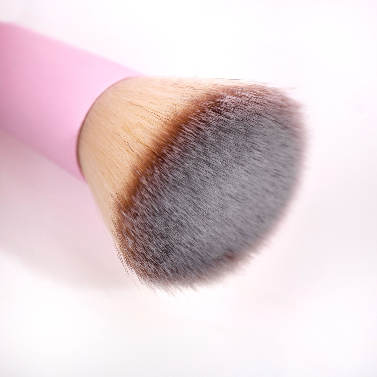 Brushworks Pinceau Fond de Teint HD Rose