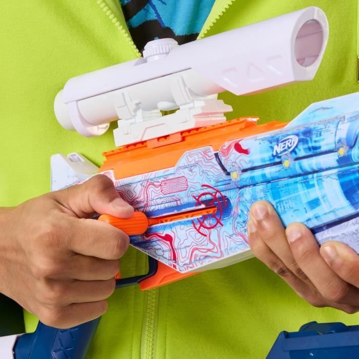Nerf Loadout Arctic Zerostriker, blaster avec 4 accessoires interchangeables, 24 fléchettes Nerf N1, chargeur interne 6 fléchettes,