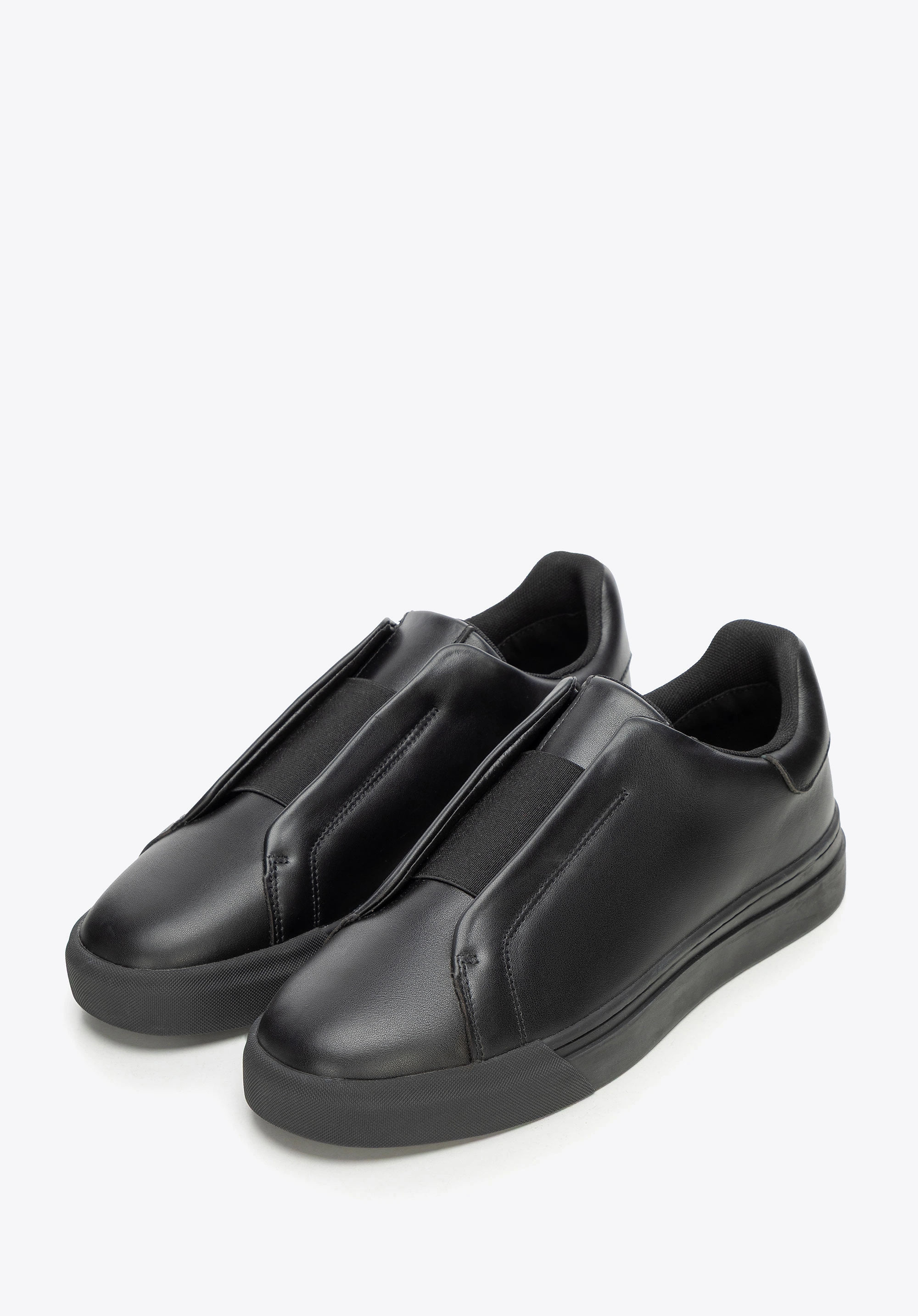 Męskie sneakersy ze skóry naturalnej wsuwane czarne