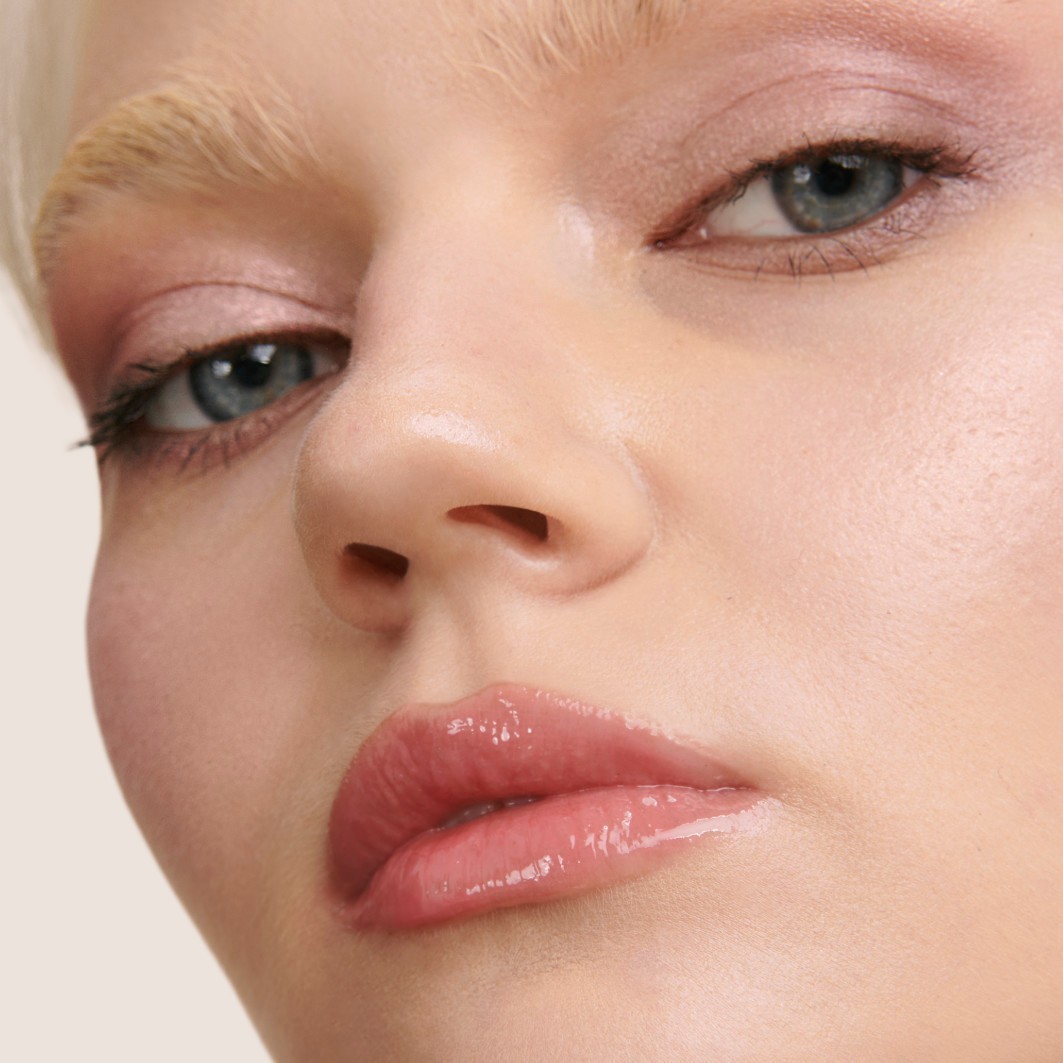 „Armani“ lūpų blizgis „Prisma Glass“ – 3,5 ml