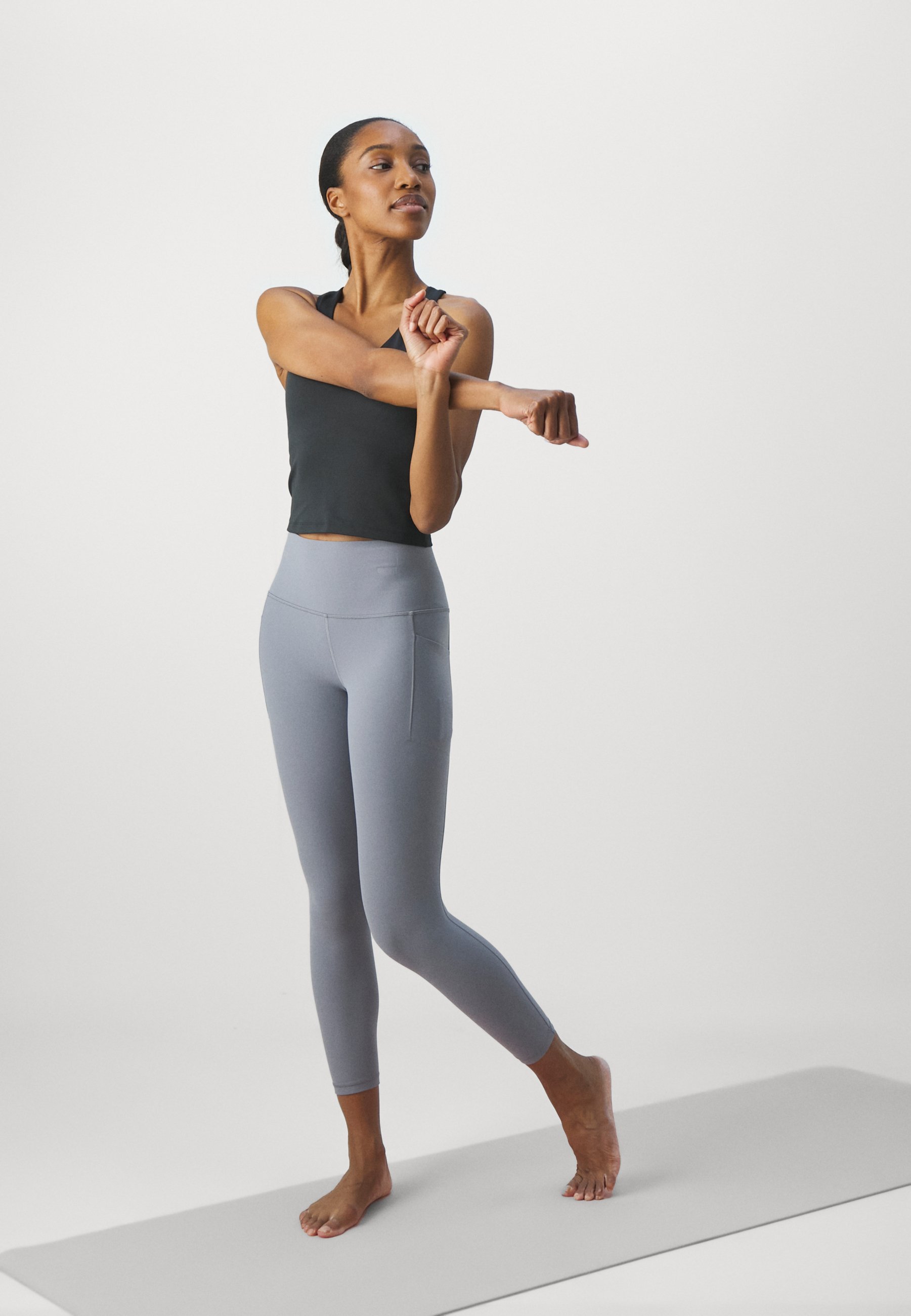 Girlfriend Collective FLOAT ZOE TANK CROSS BACK - Top - zwart
