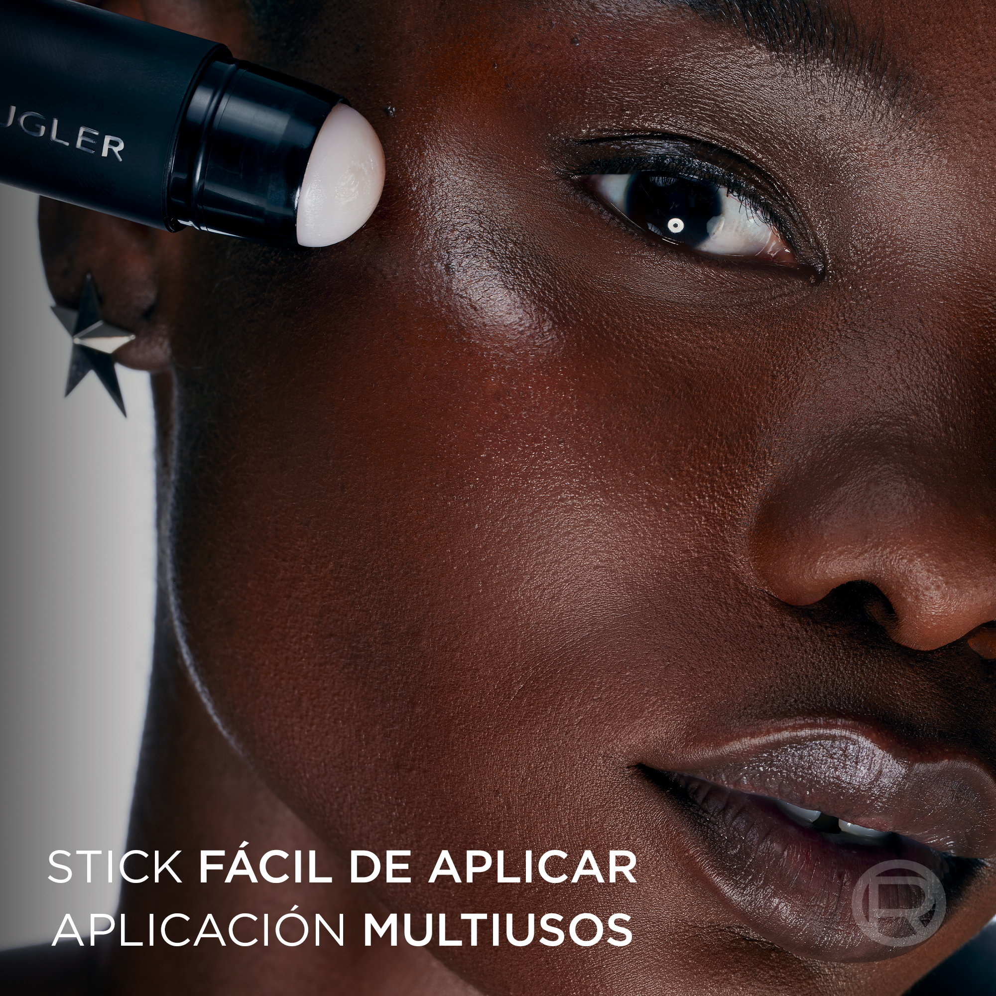 „L'Oreal Paris x Mugler Magnetic Radiance Stick“ žymeklis