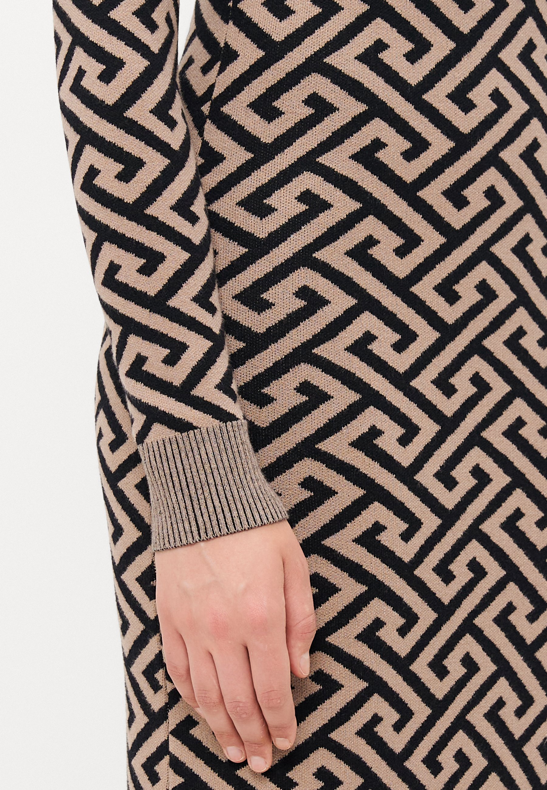 Vero Moda Tall VMARIA ART Kleid mit hohem Kragen und Wadenweite - Etuikleid - Schwarz/Silber Nerz