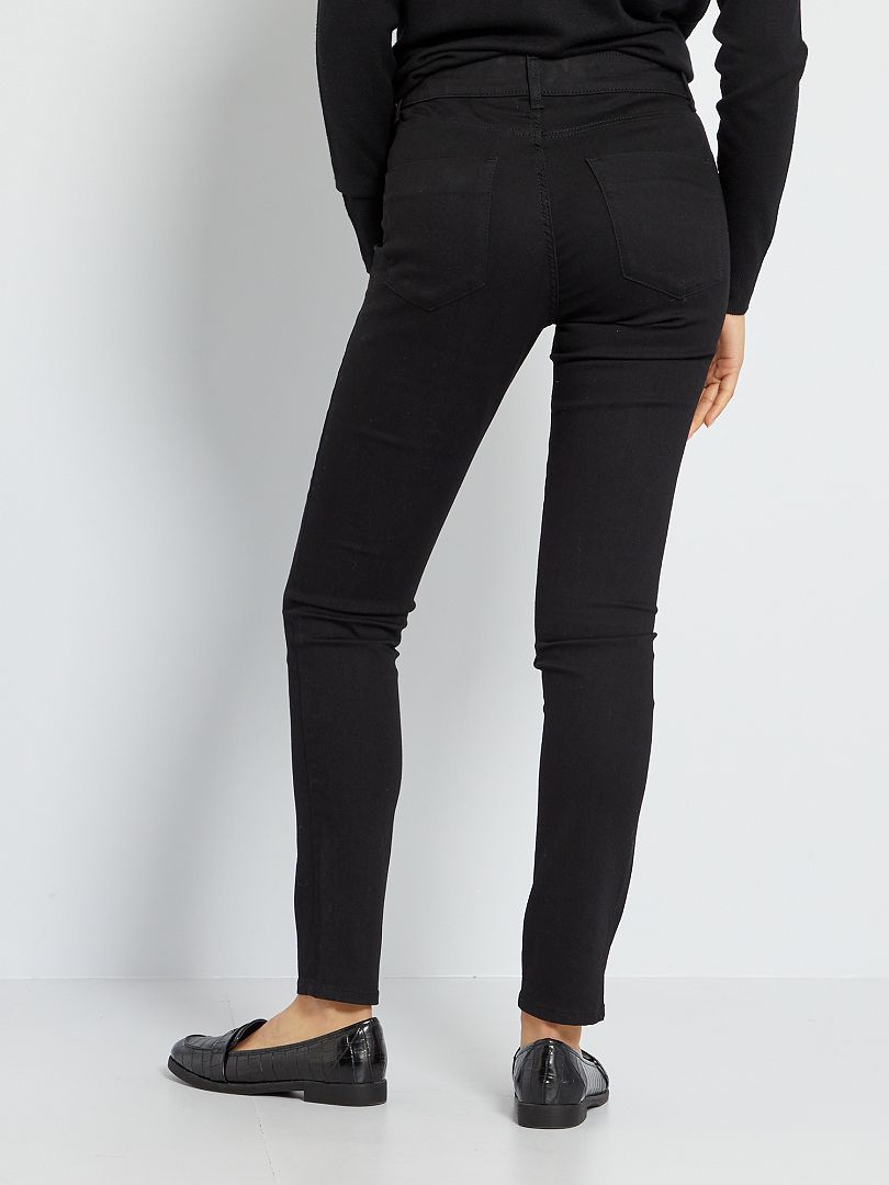 Calça jeans skinny elástica - Preta