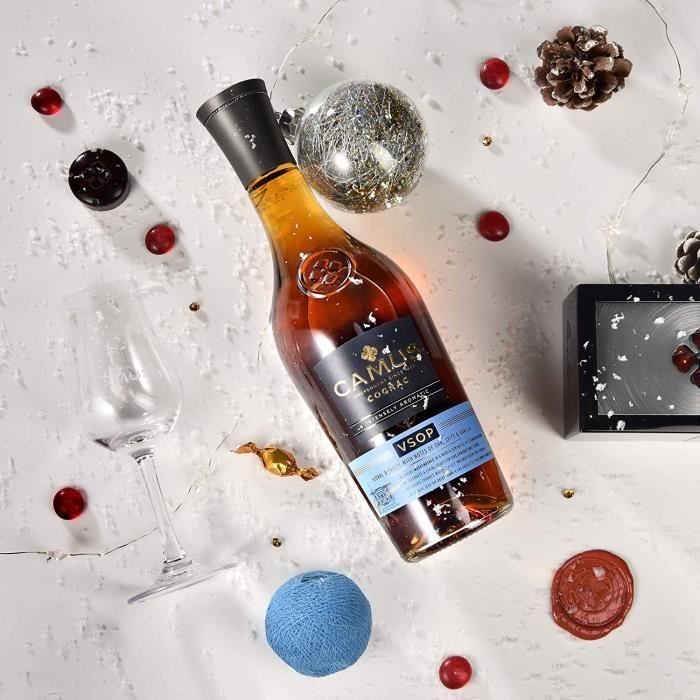 Camus Cognac VSOP - Intensely Aromatic - 70cl 40° - with Gift Box - Independent House Since 1863
