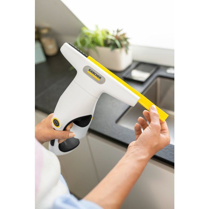 KARCHER WV 1 Compact Care - Nettoyeur de vitres - Raclette 250 mm - Autonomie 25 min - Nettoie jusqu'à 70m² (environ 23 vitres)
