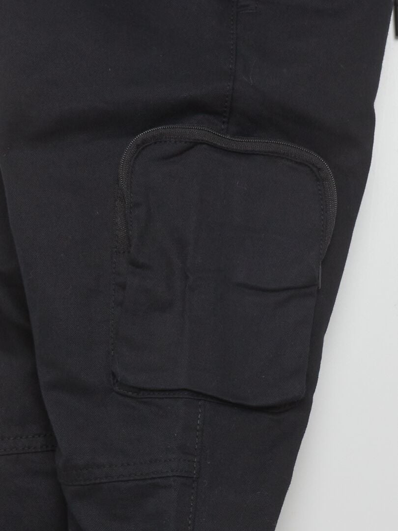 Pantalones con bolsillos laterales - negros