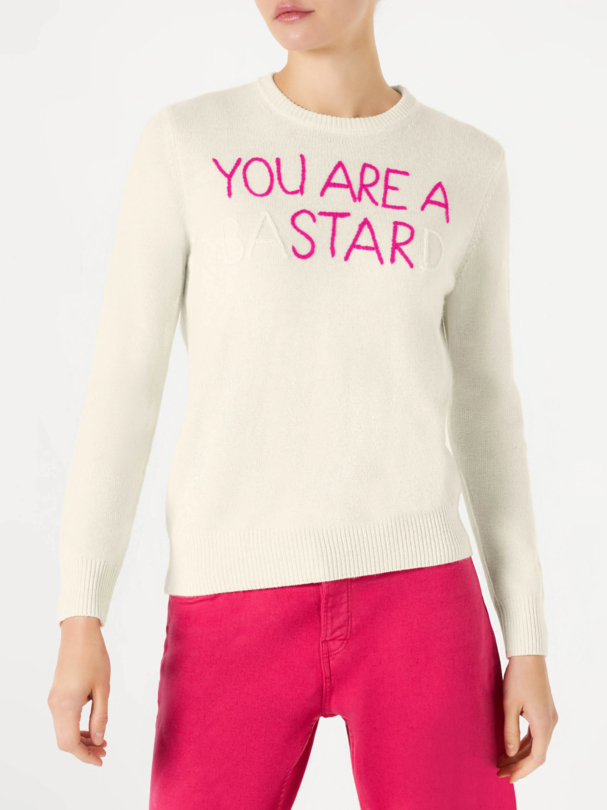 Witte damestrui met borduurwerk: You are a (Ba)star(d)
