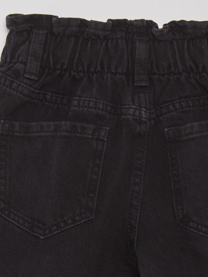 Calça jeans estilo Mom Fit - PRETA