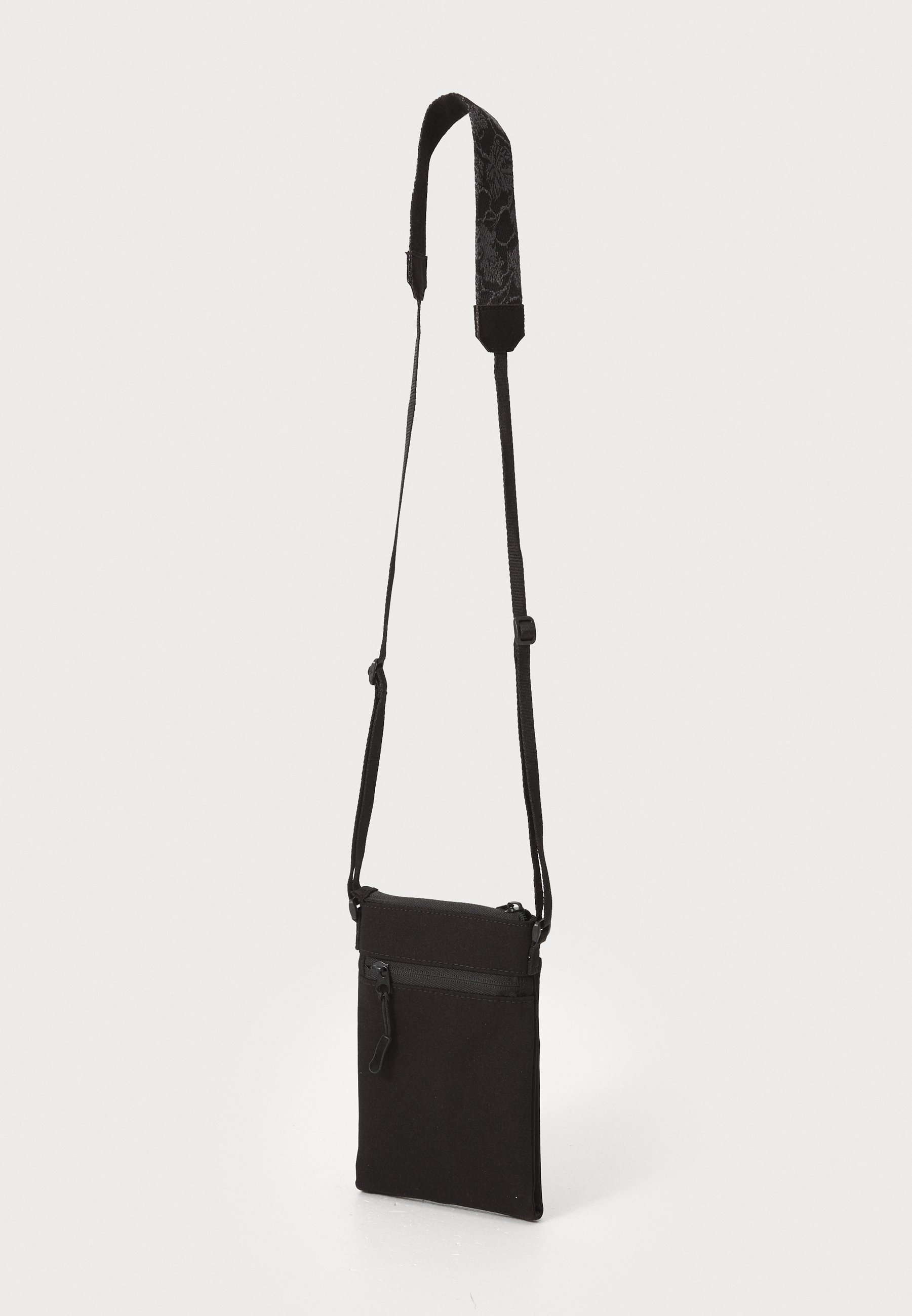 adidas Performance JUVENTUS 3RD SMALL ITEMTAS - Crossbodytas - zwart/ecru tint