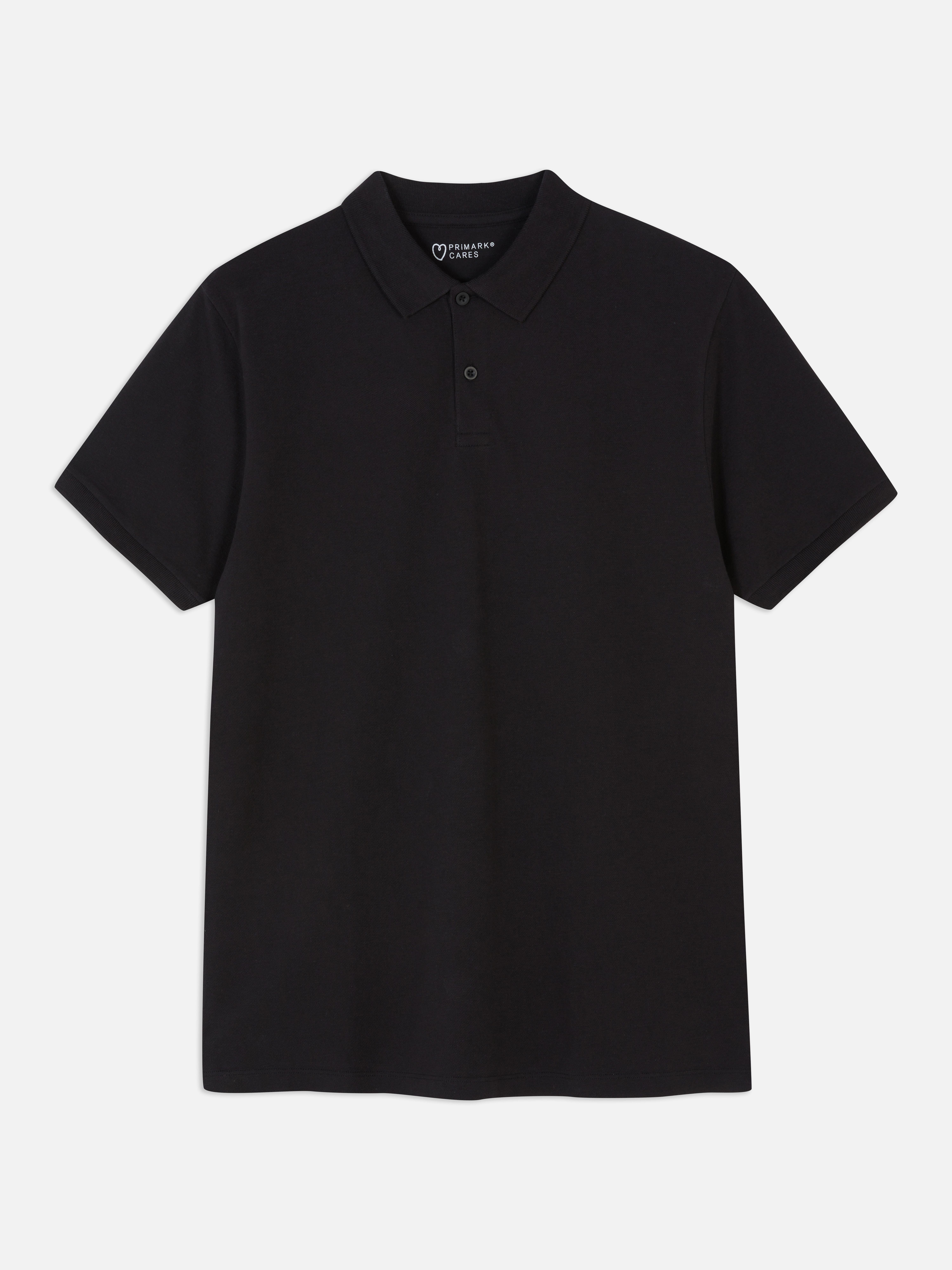 Tricou polo cu mânecă scurtă. Tricoul polo este o bază excelentă pentru orice ținută.