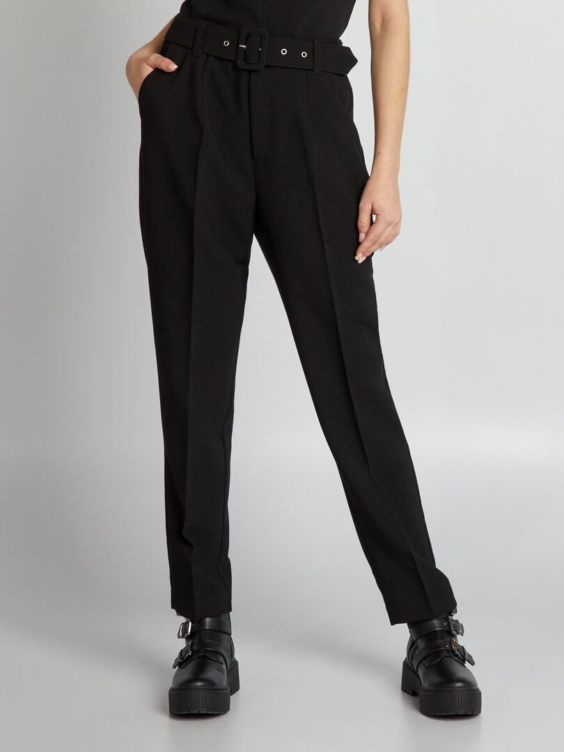 Calça cenoura macia - preta