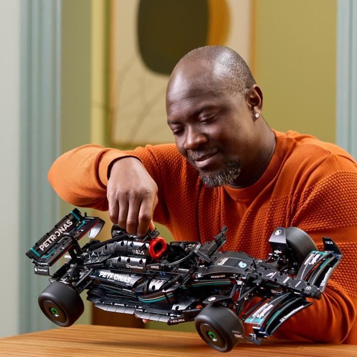 LEGO Technic 42171 Mercedes-AMG F1 W14 E Performance, Réplica, Decoración de escritorio