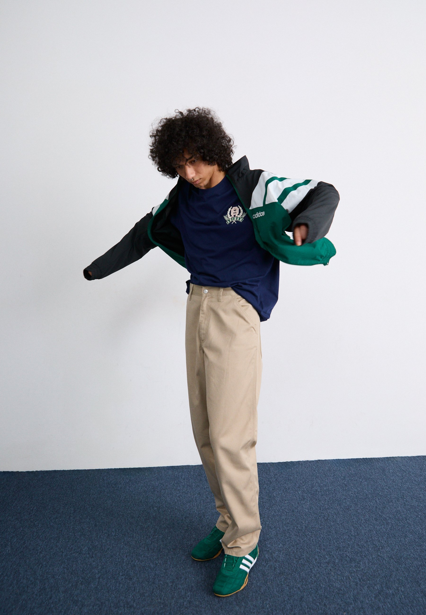 adidas Originals TRACK - Giacca estiva - verde college/nero
