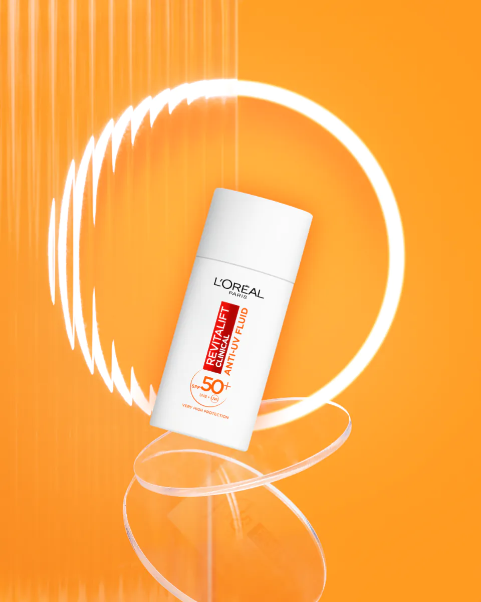 L'Oréal Paris Revitalift Clinical Rozświetlający krem na dzień z witaminą C SPF50+