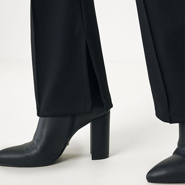 Pantalones negros de mujer