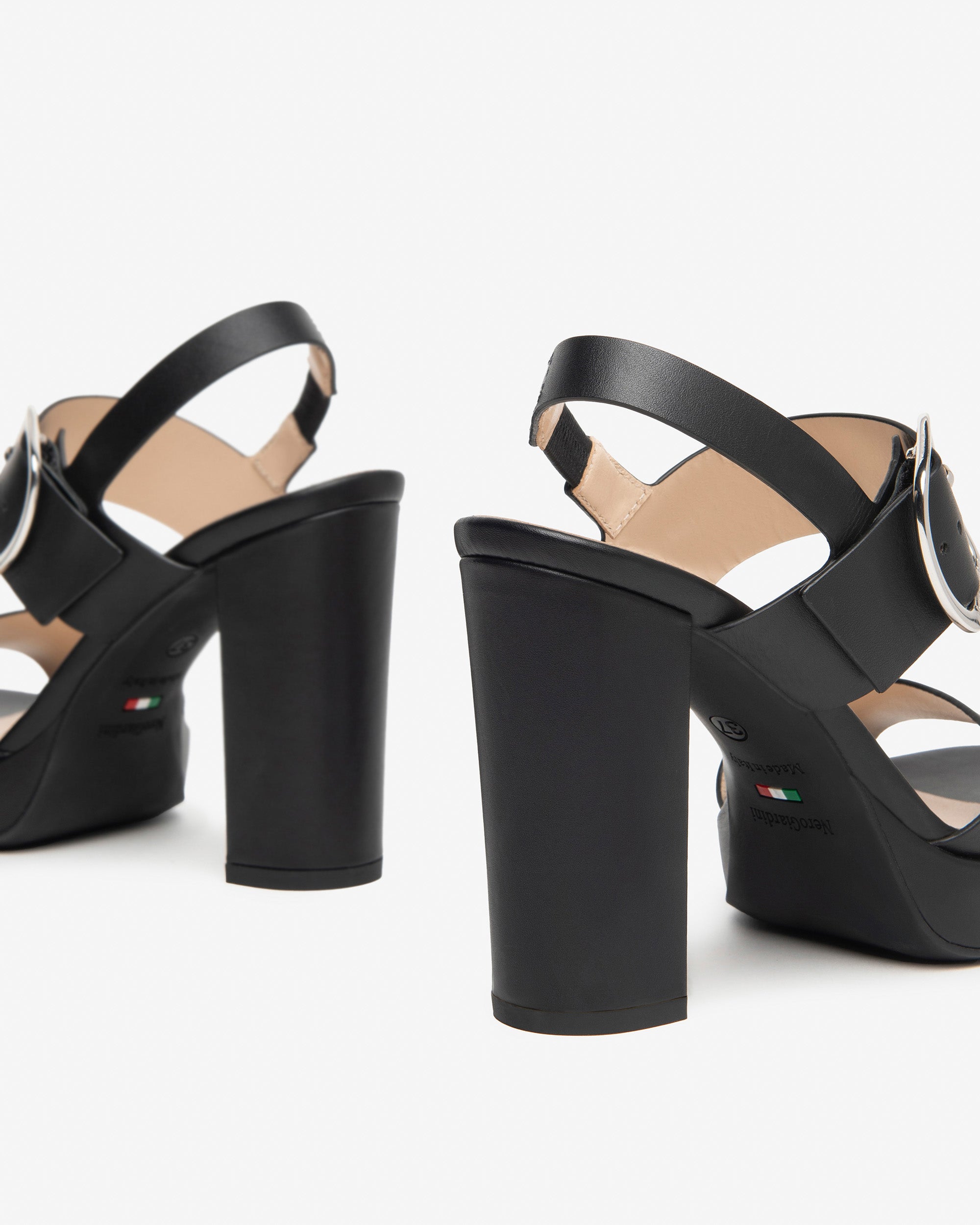 Damen-Ledersandalen
