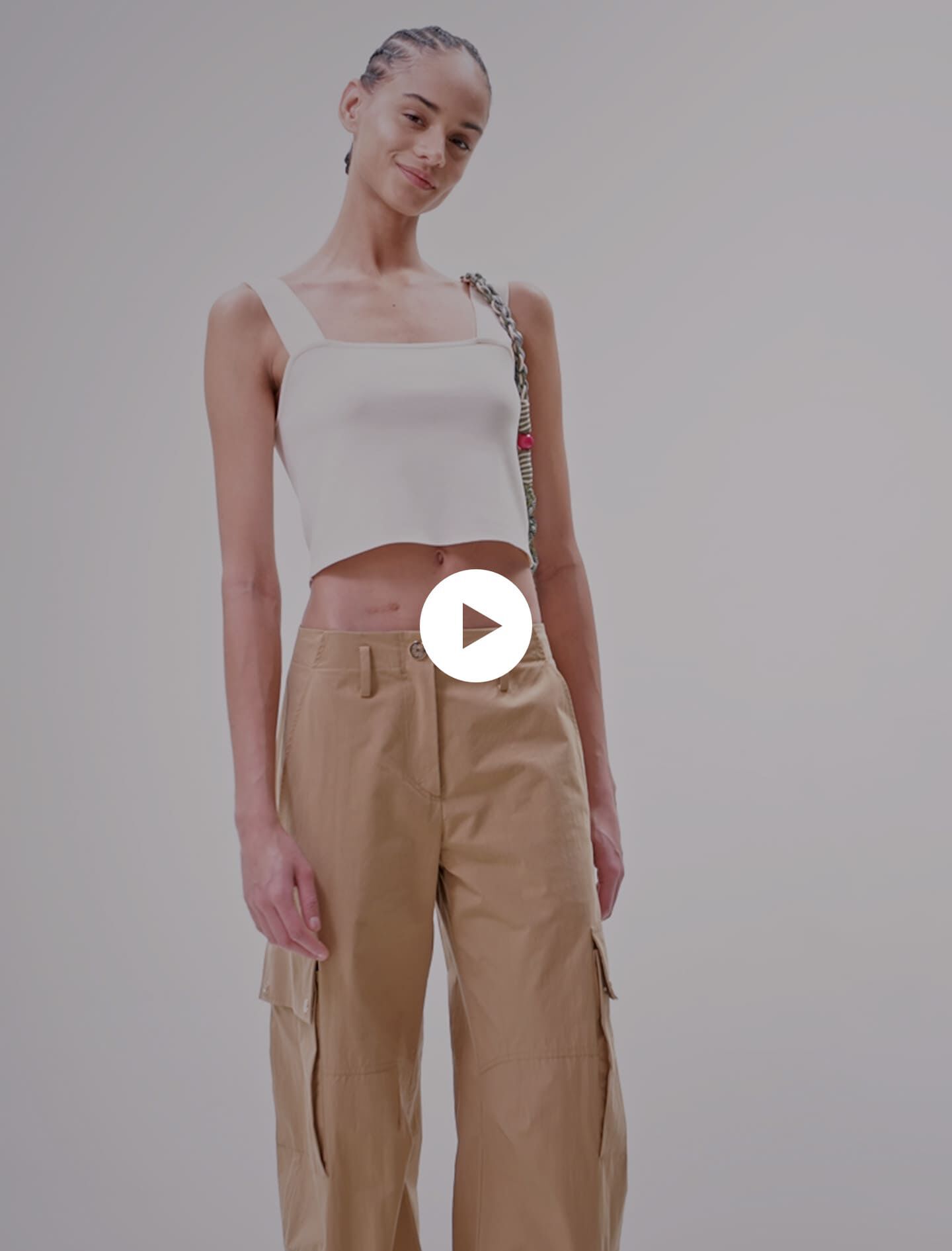 Pantaloni cargo cu buzunare - Bej