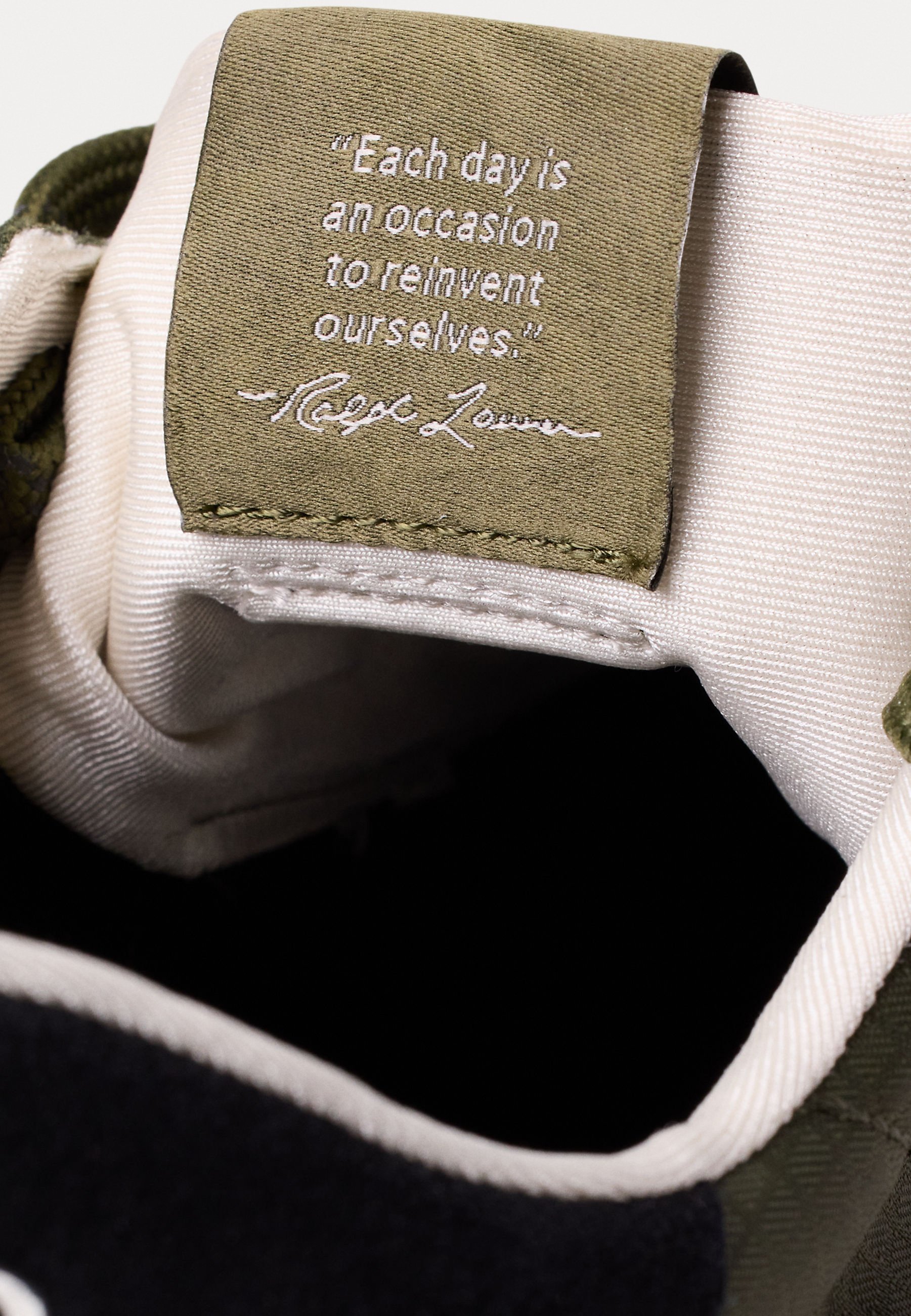 Baskets Polo Ralph Lauren TRAIN 89 en daim et Oxford, unisexe - Vert olive ton sur ton