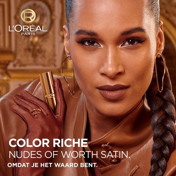 L'Oréal Paris Color Riche Nude Intense 300 Le Rouge Paris satenasta šminka<br>4,8 g