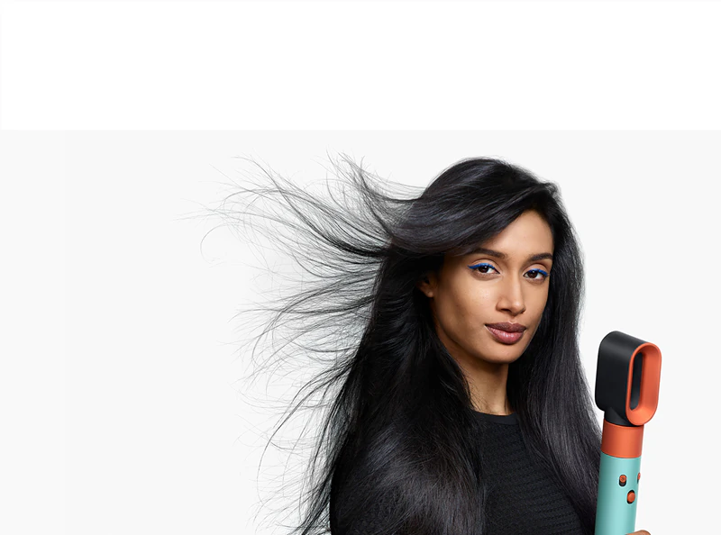 Modelador multifuncional Dyson Airwrap id™ HS08 T3/T4 com acabamento em cerâmica e detalhes em topázio para cabelos cacheados e ondulados.