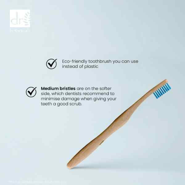 Zubní kartáček Dr. Botanicals Bamboo modrý, dvojitý, zvýhodněný balíček