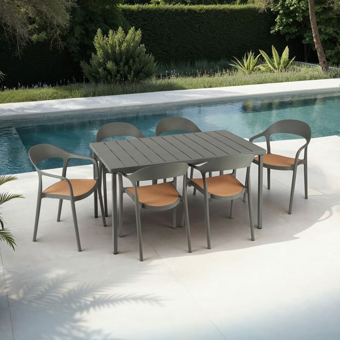 Set tavolo e sedie da giardino LAVANDA grigi, impilabili, resistenti alle intemperie e ai raggi UV.
