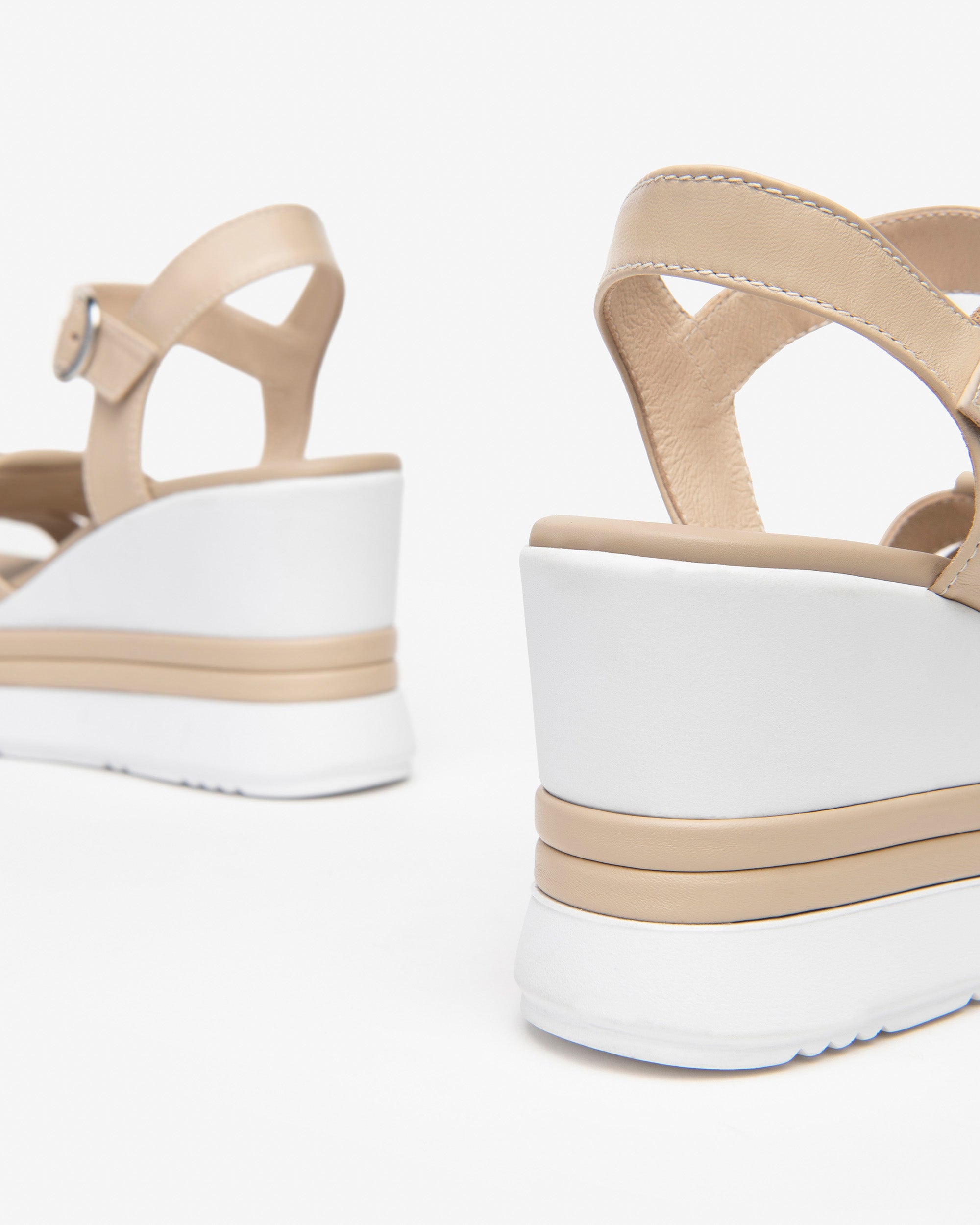  Damen-Ledersandalen
