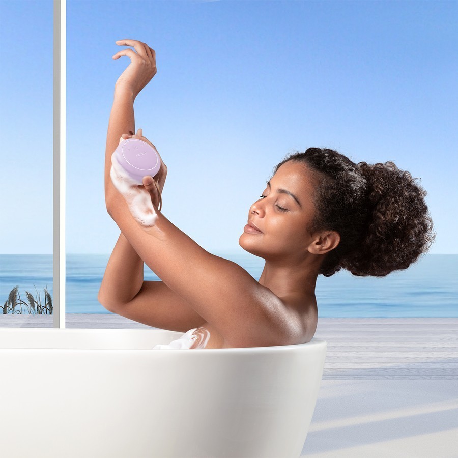 FOREO gel za umivanje las in telesa LUNA™ 4 Body T-Sonic™ - 1 kos