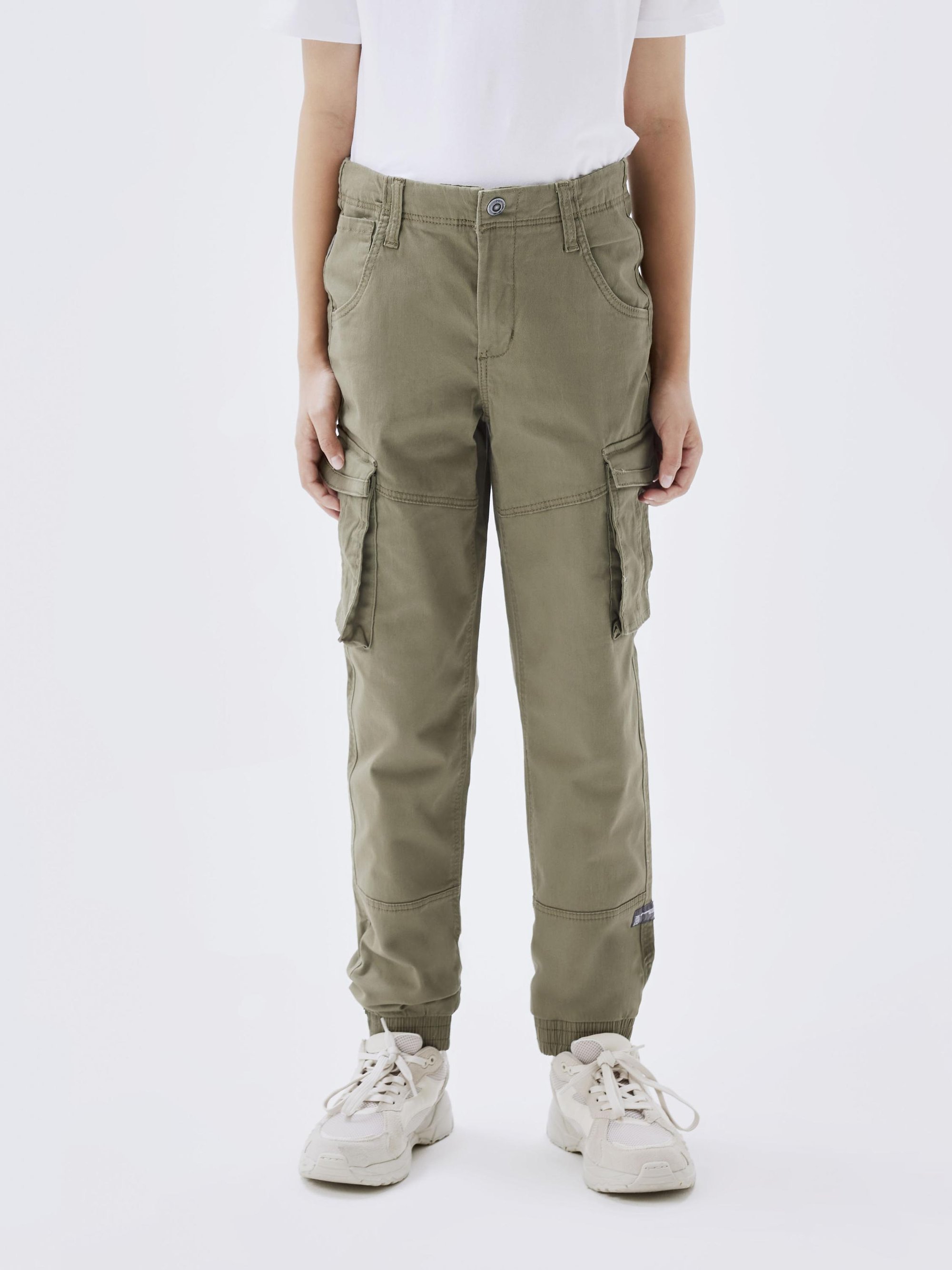 Chiamalo NKMRYAN PANT - Pantaloni cargo - verde lichene intenso