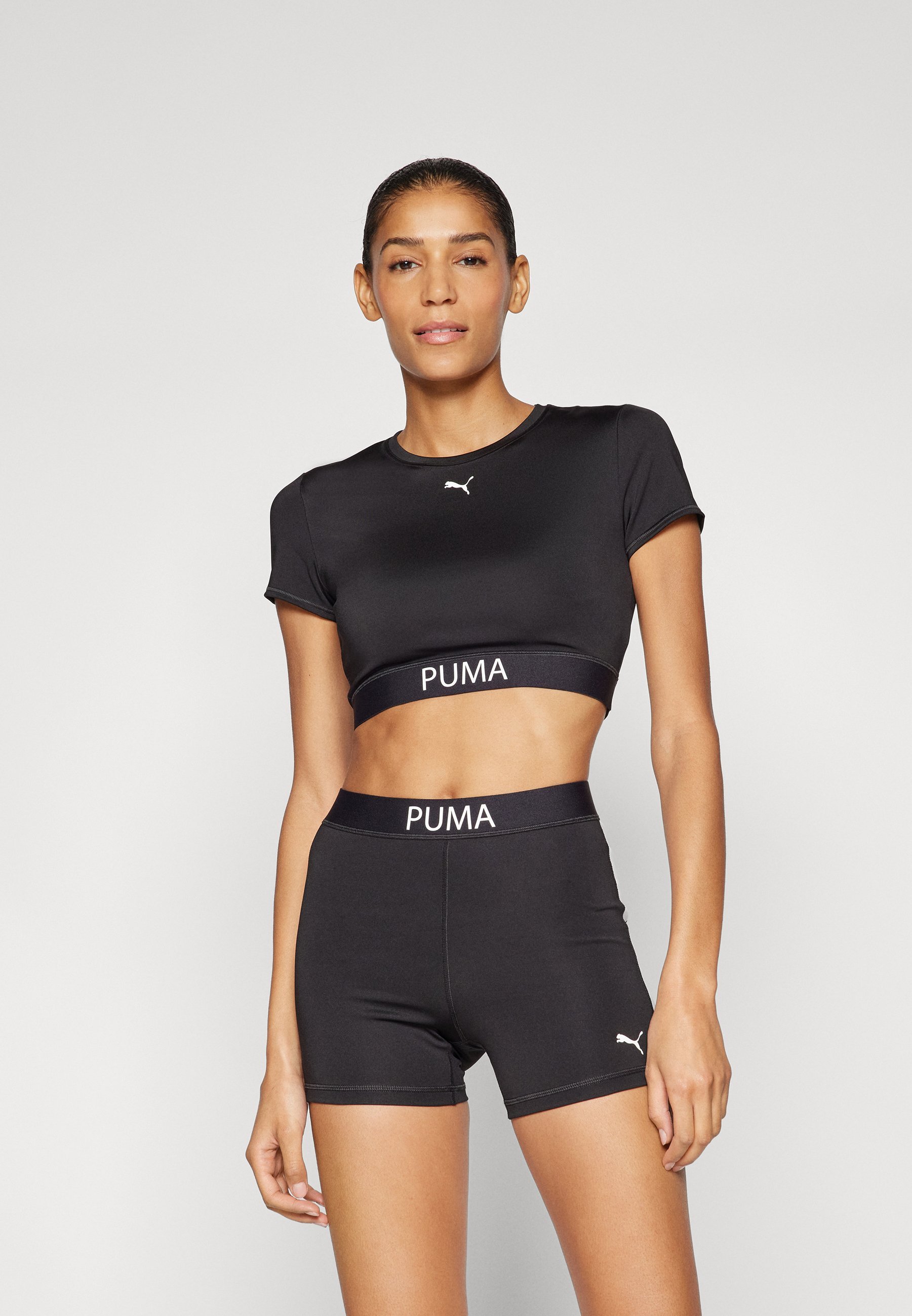PUMA HOODIE TEE SHORT - Sportovní tričko - black